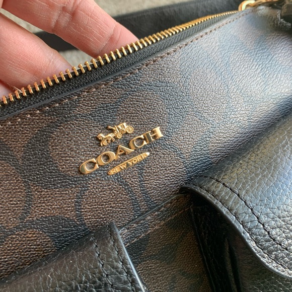 COACH Pennie Signature Canvas Women's Crossbody Bag - Brown. Excellent Condition - Picture 9 of 9